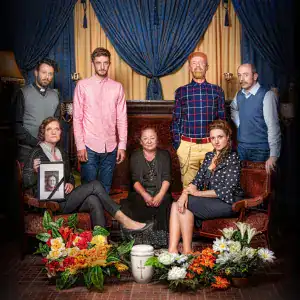 Přehrát Hrobaři – 1. díl